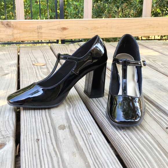 Fioni Black Strap Block Heels - Picture 2 of 5